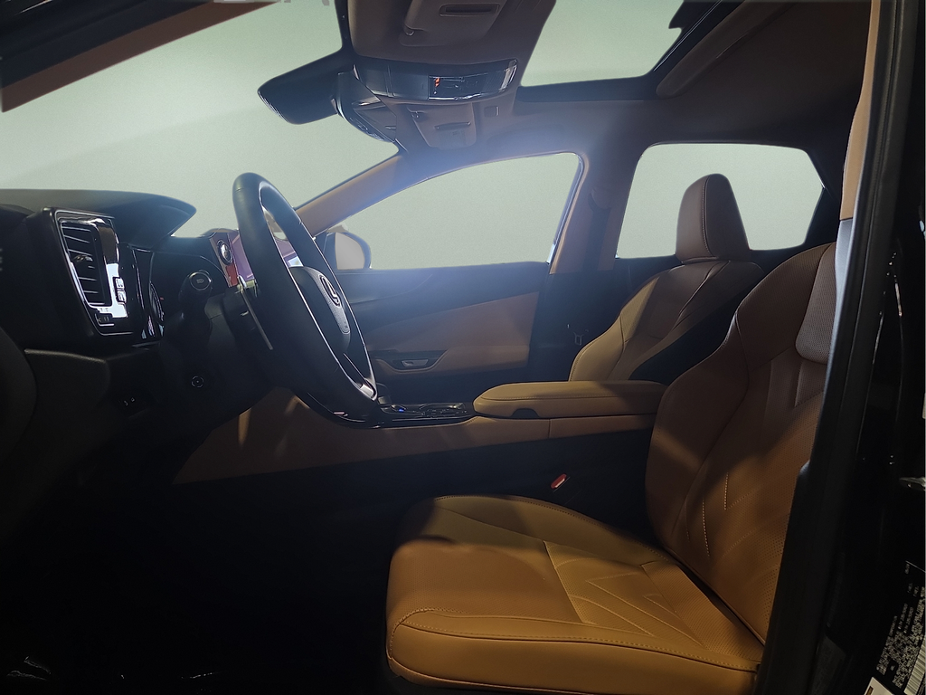 2025 Lexus NX 450h+ Luxury