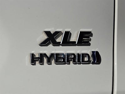 2022 Toyota RAV4 Hybrid XLE