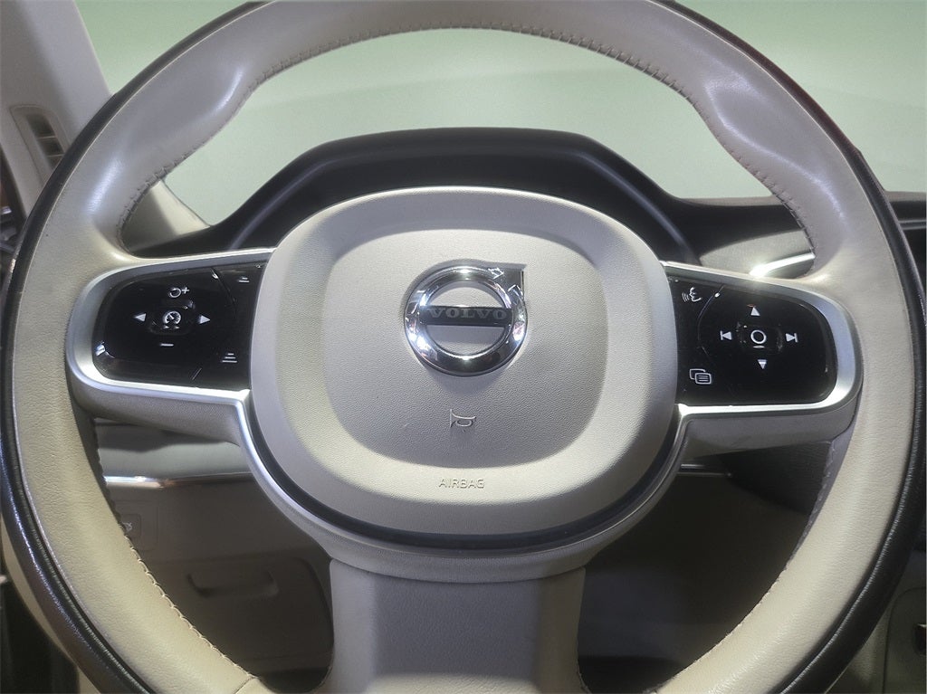 2021 Volvo XC90 T5 Momentum